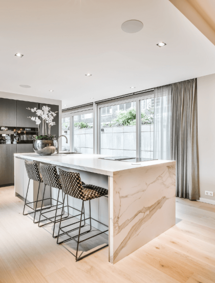 Luxury kitchen, big windows and hardwood flooring 